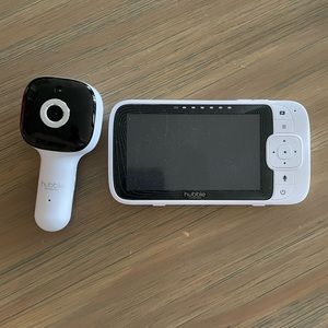 Hubble connected baby monitor